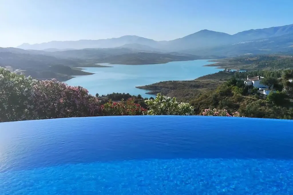 Villa Adelfas, Piscina Infinity Malaga Spain